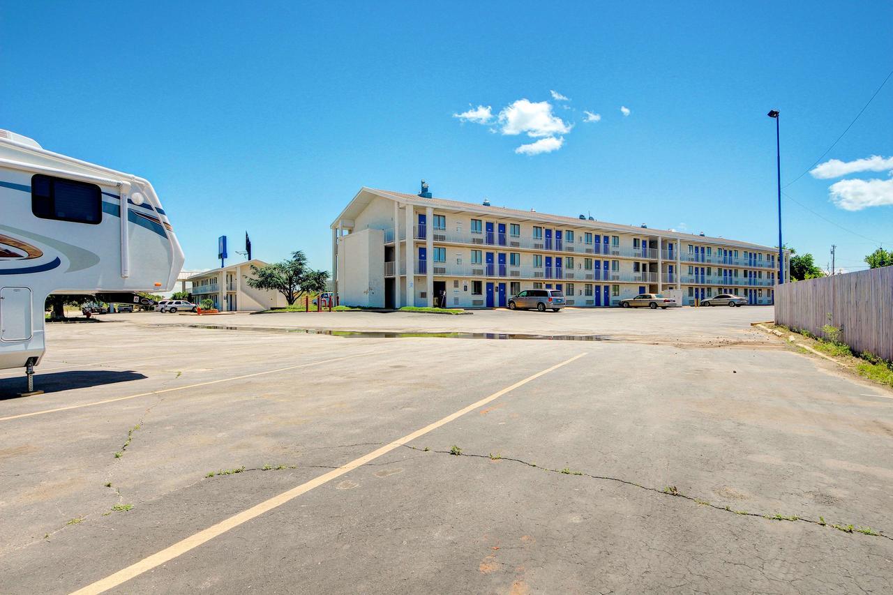 6-oklahoma City, Ok - Frontier Hotel